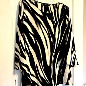 Black and white tunic